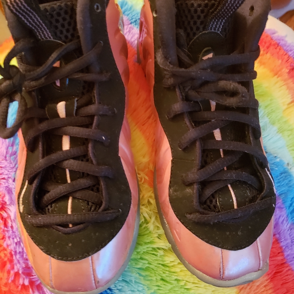Girls Nike Foamposite sneakers